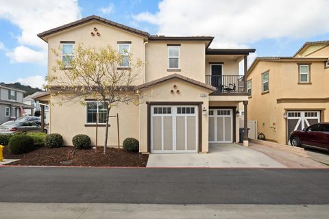 Photo of 13650 Gray Hawk Way, Valley Center, CA 92082 (MLS # 260005860)