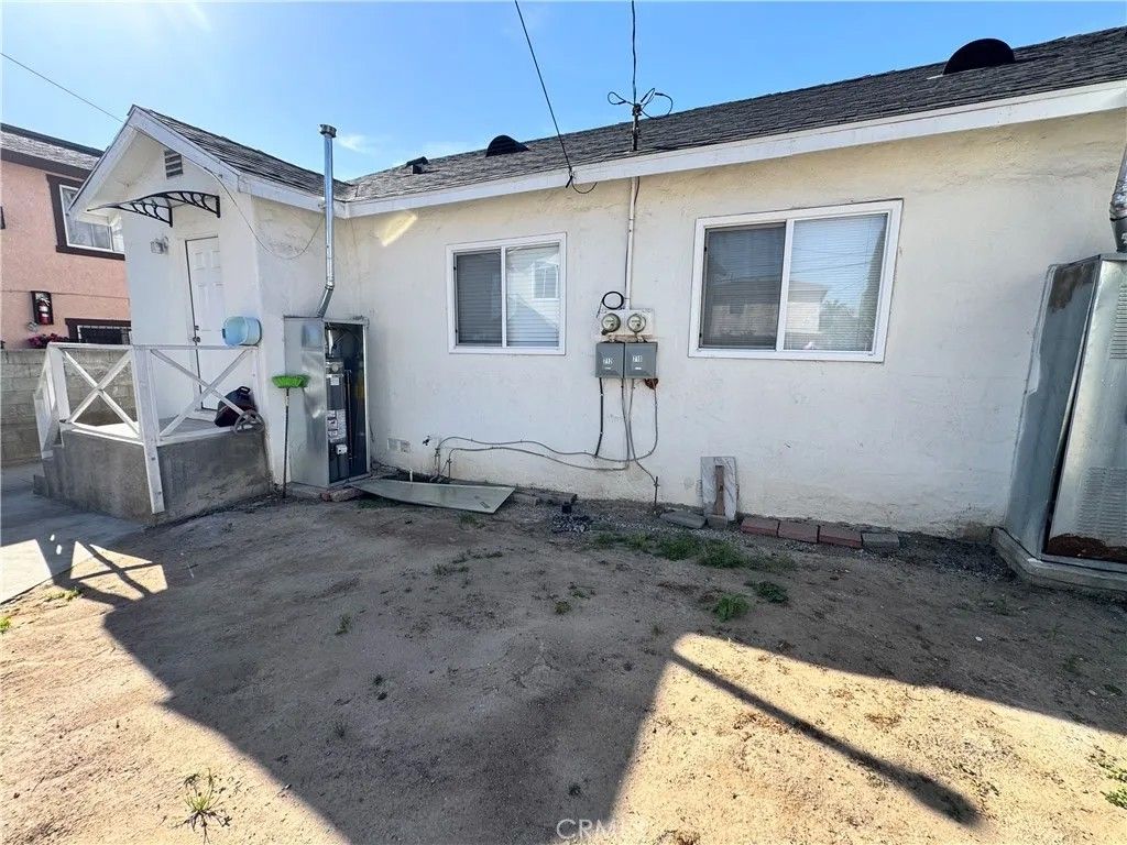 Photo of 710 Bradshawe Ave, East Los Angeles, CA 90022 (MLS # DW26041992)
