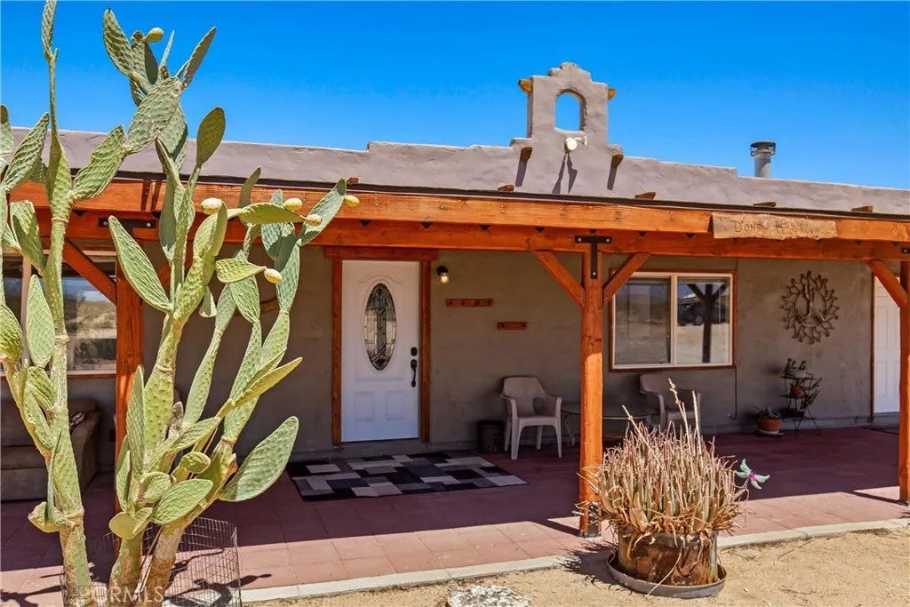 65330 Sand Trail