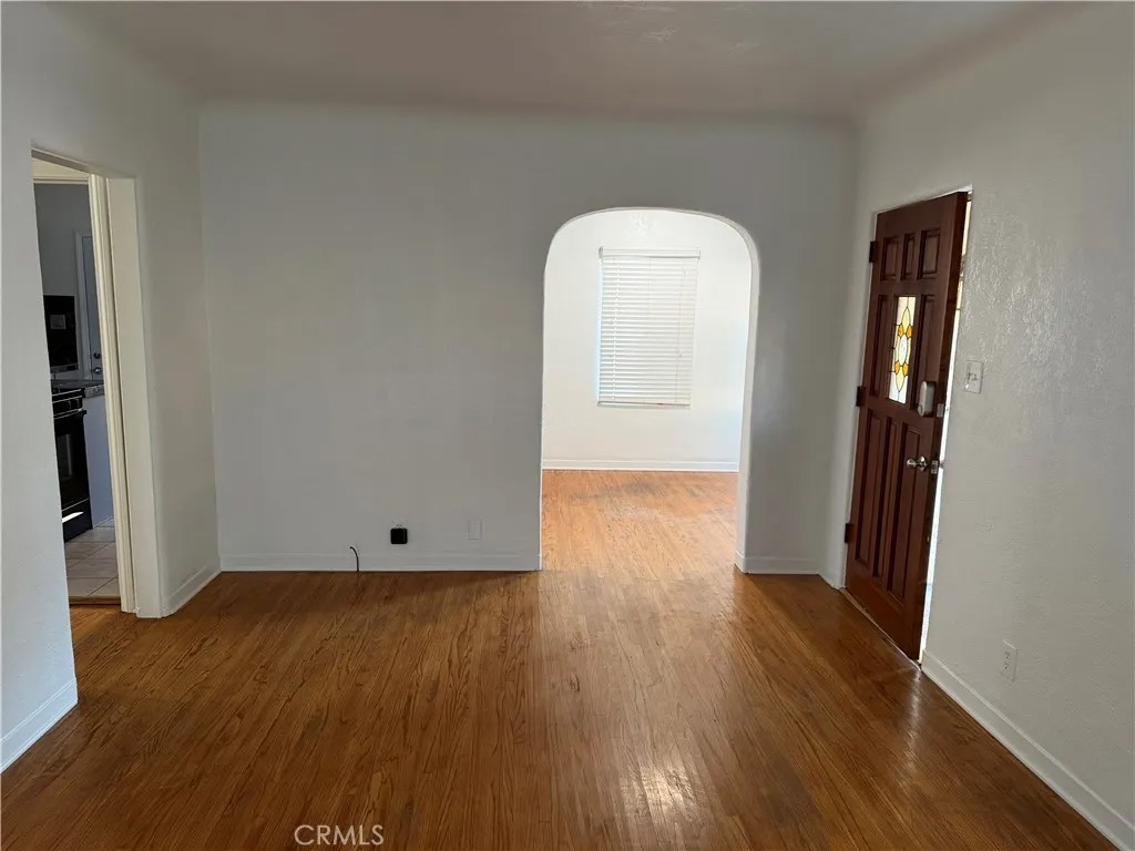 1654 N Marine