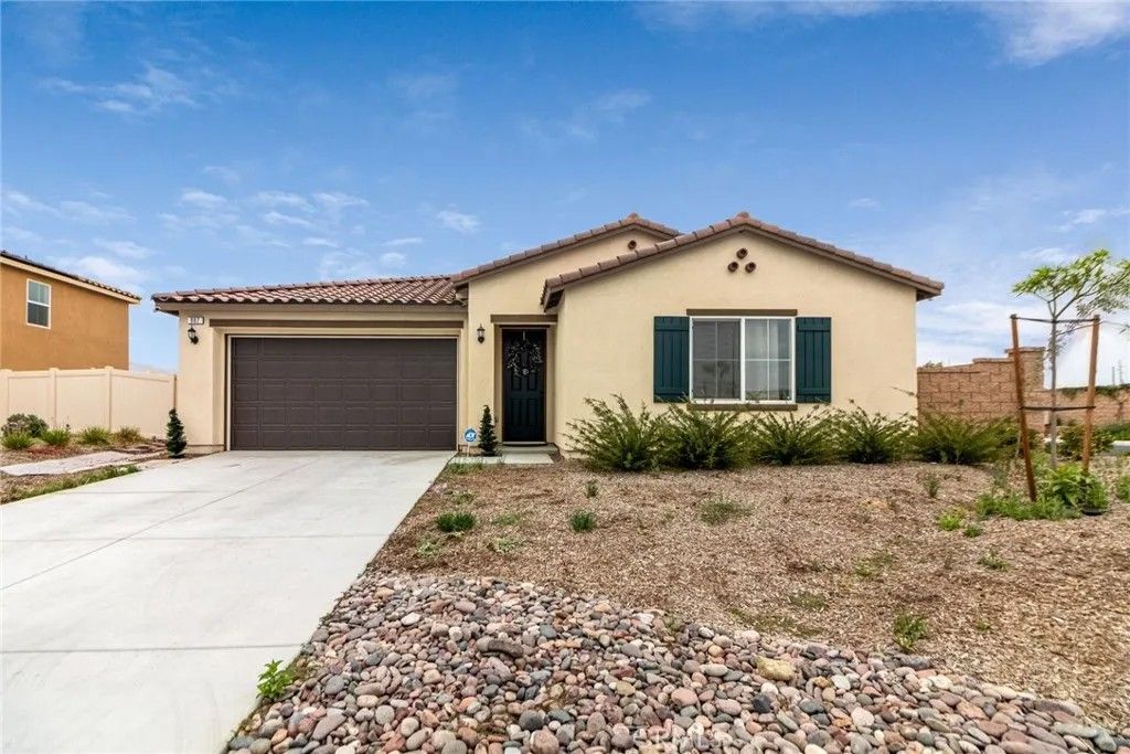 Photo of 987 Runaway Trail, San Jacinto, CA 92582 (MLS # IV26107438)