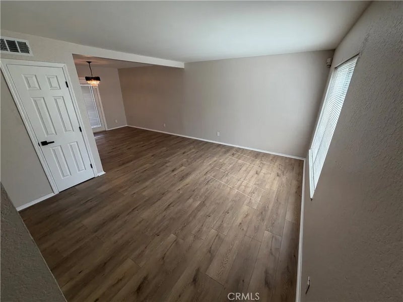 1091 Clark