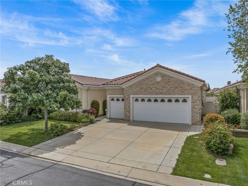 979 Ironwood Road