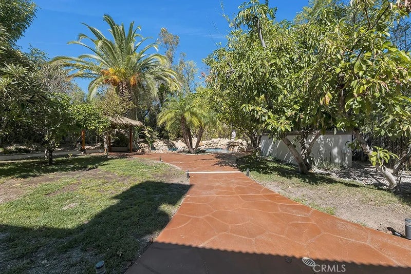 7454 Darnoch Way