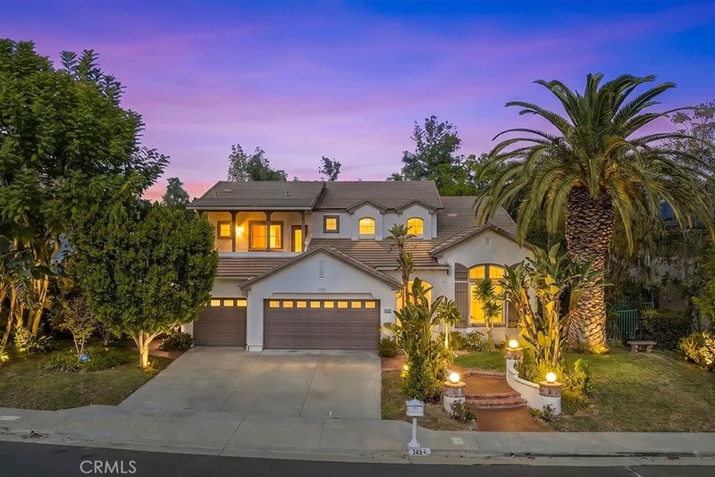 7454 Darnoch Way