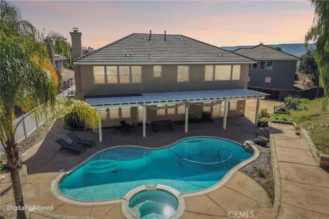 Photo of 23427 Fern Place, Murrieta, CA 92562 (MLS # SW26029773)