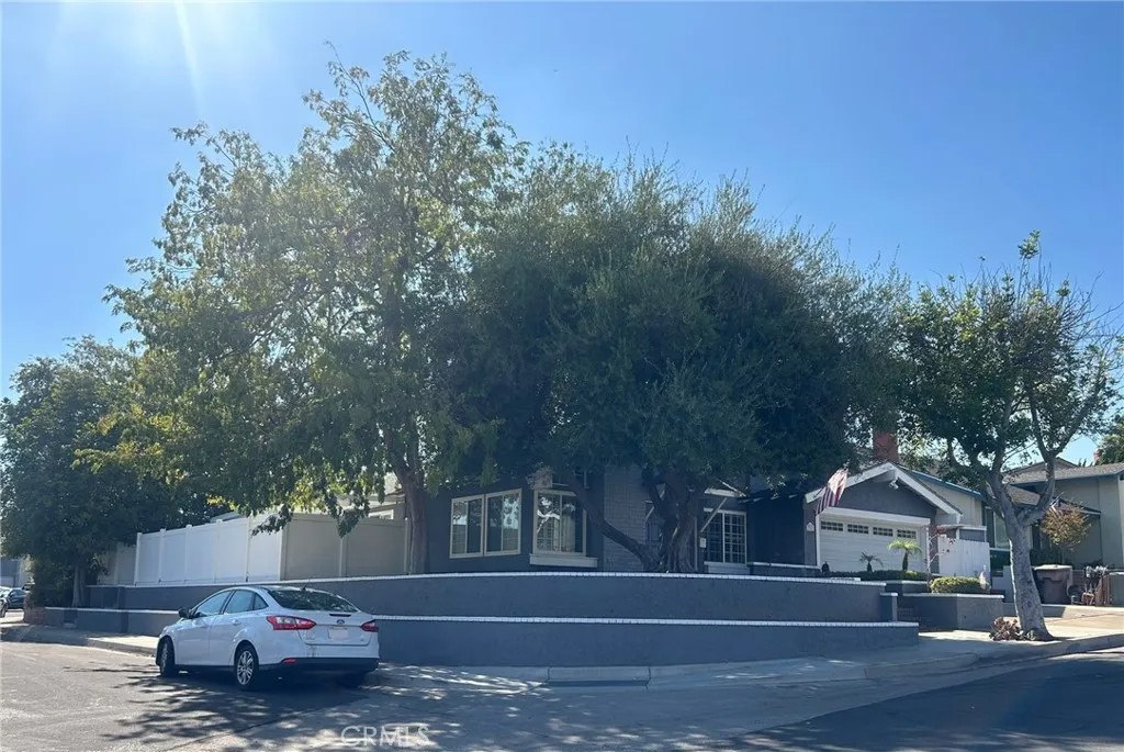 19762 Ridgewood Place