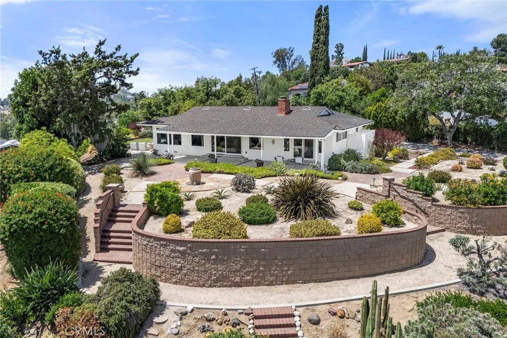 10311 Ladera Senda