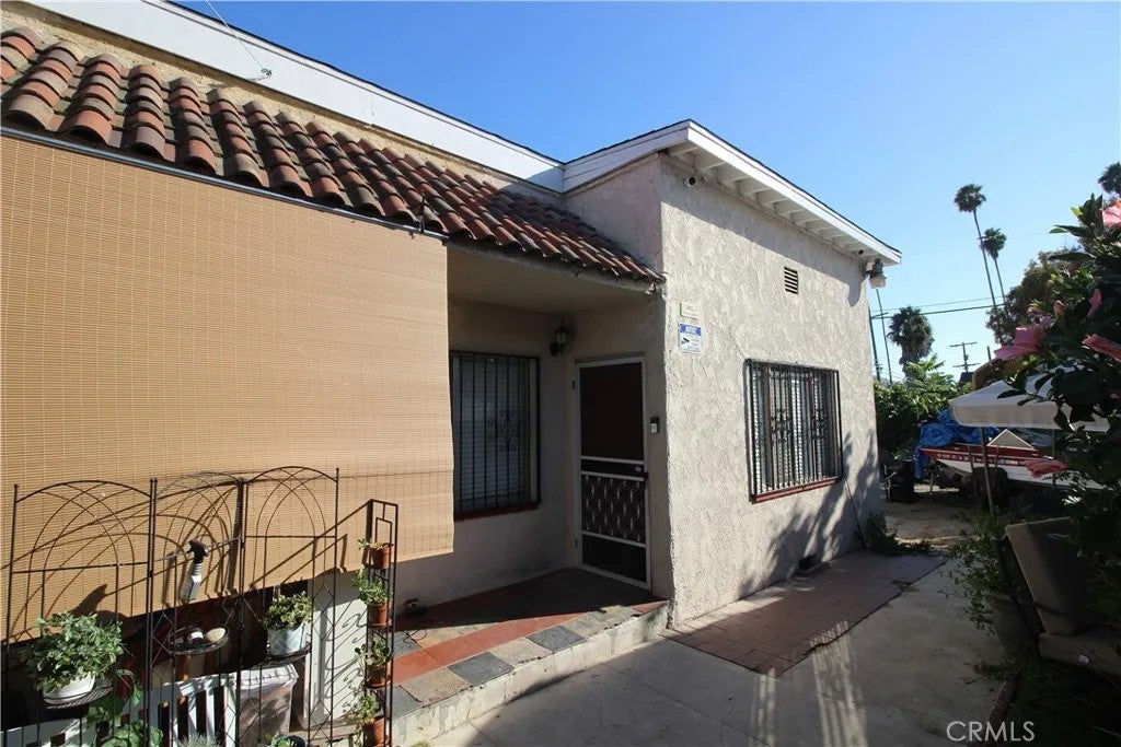 3817 Drysdale
