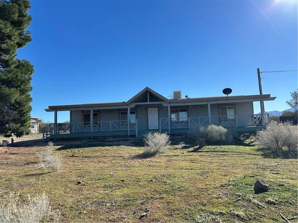 Photo of 7755 Del Rosa Rd, Phelan, CA 92371 (MLS # TR26095566)