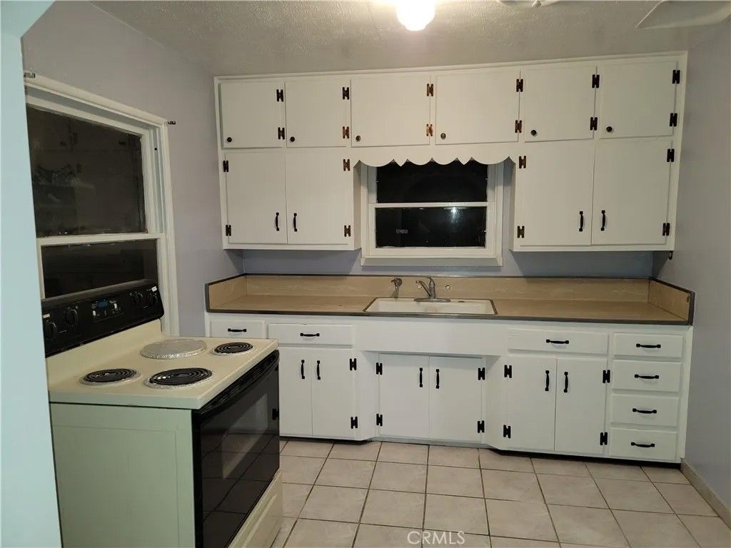 Photo of 725 W Chanslor Way, Blythe, CA 92225 (MLS # PW26020490)