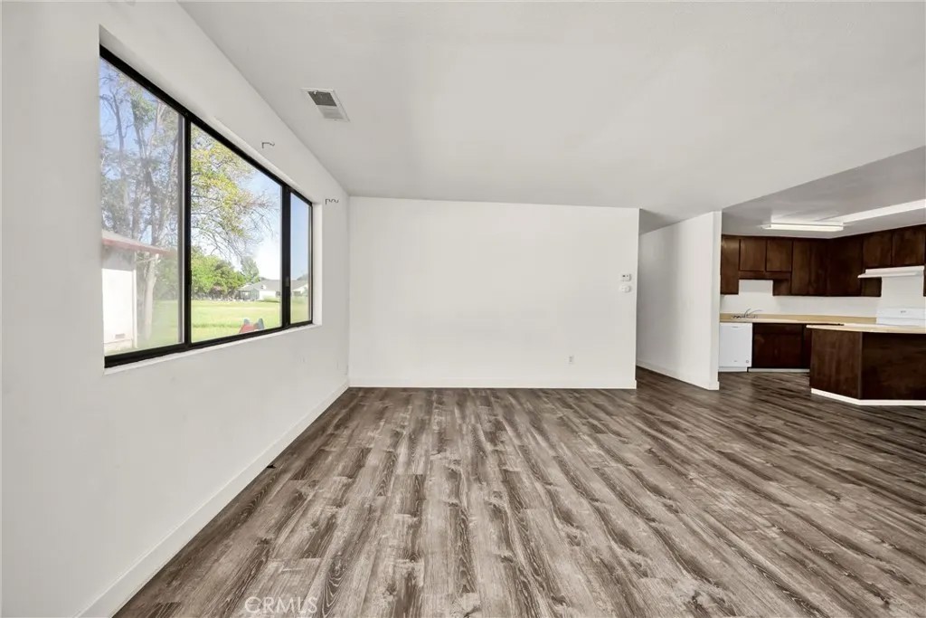 19270 Mountain Meadow South