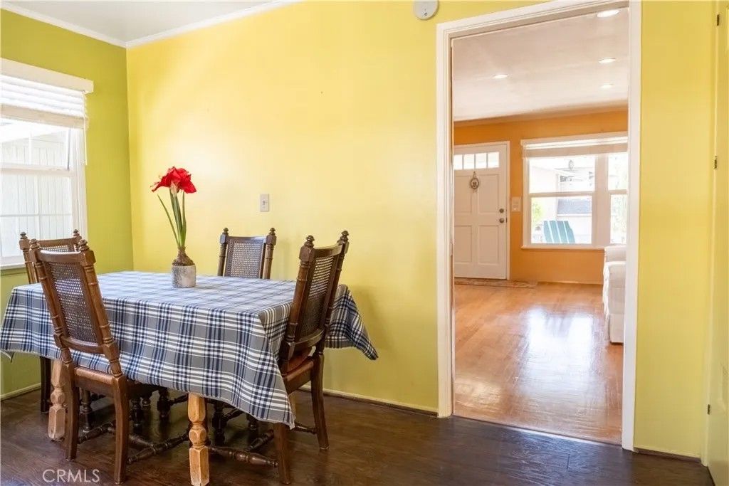 Photo of 2941 Piedmont Ave, La Crescenta, CA 91214 (MLS # BB26061986)