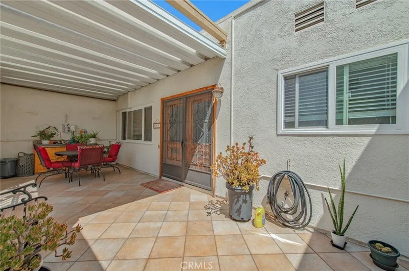 2363 Via Mariposa East C