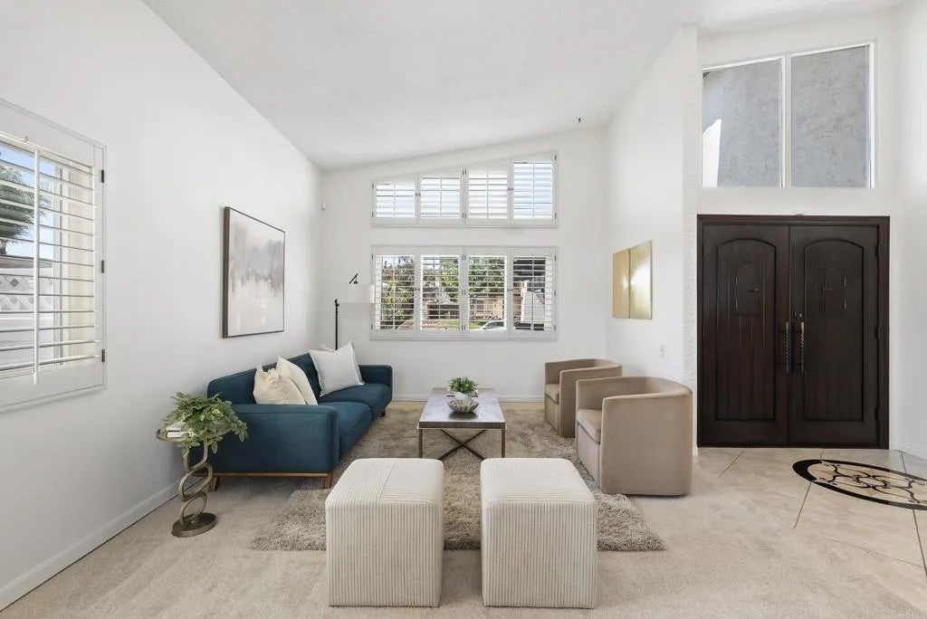 1396 Valencia Loop