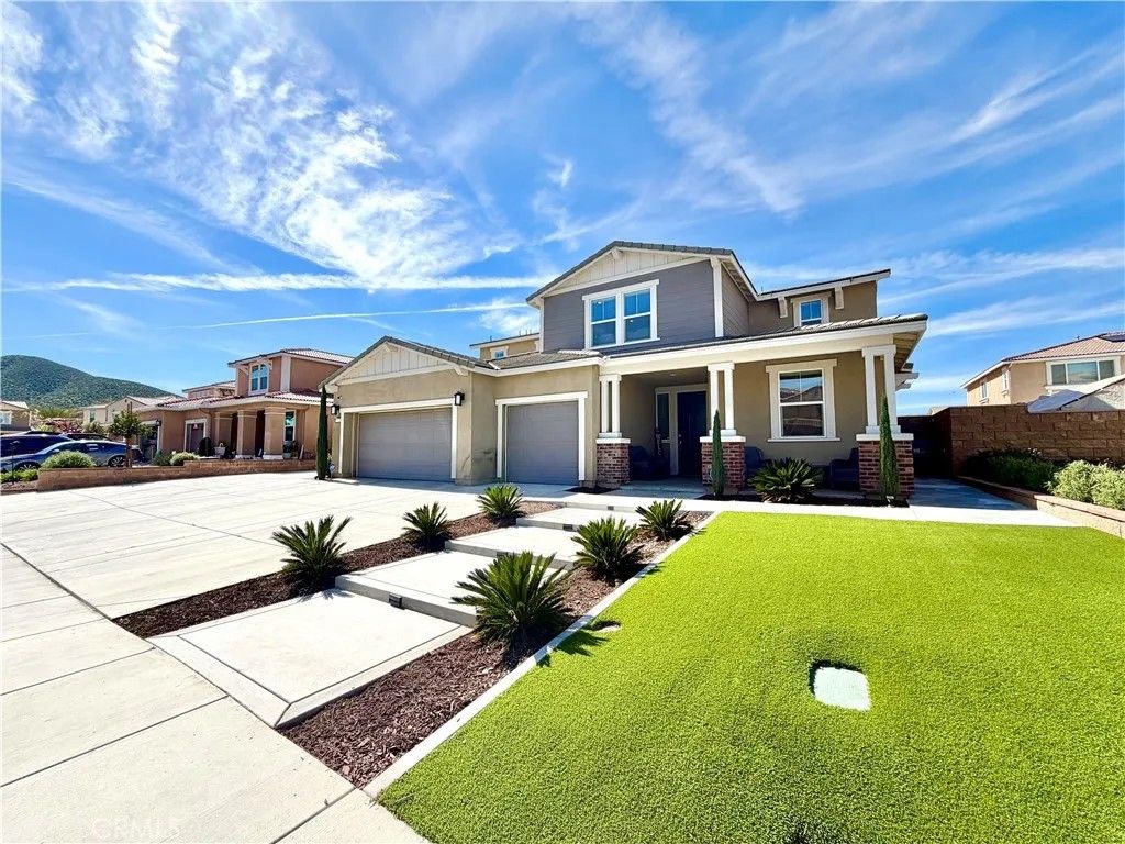 Photo of 27221 Buckaroo Circle, Menifee, CA 92585 (MLS # SW26043872)