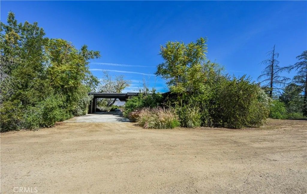 Photo of 28280 Rawlings Rd, Hemet, CA 92544 (MLS # SW26067186)