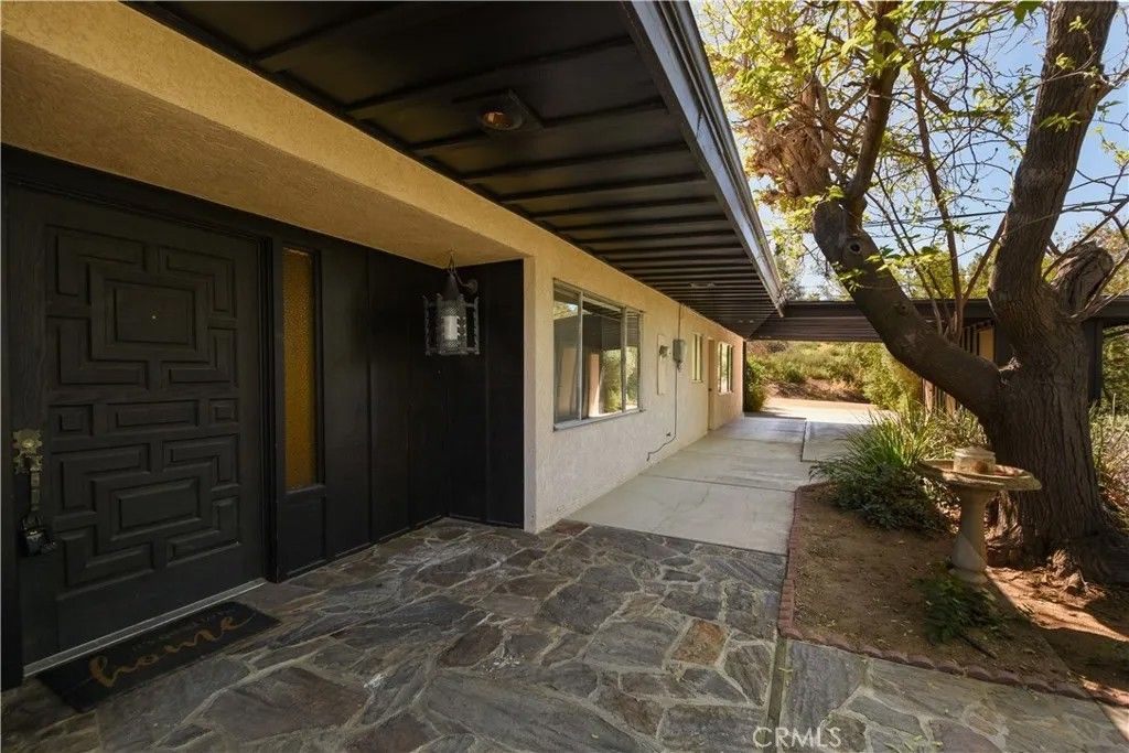 Photo of 28280 Rawlings Rd, Hemet, CA 92544 (MLS # SW26067186)