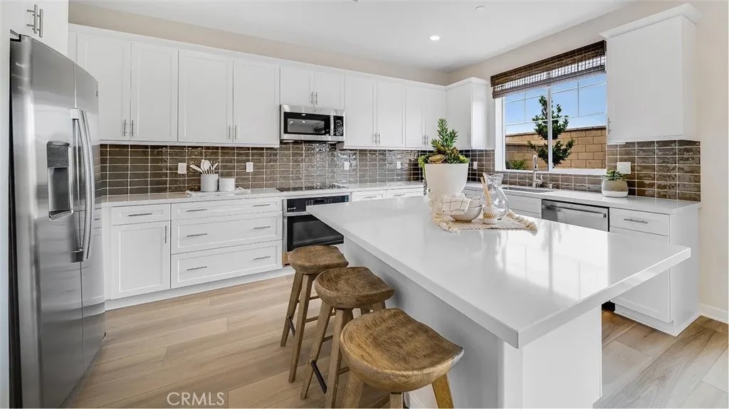 3262 Floral Paseo