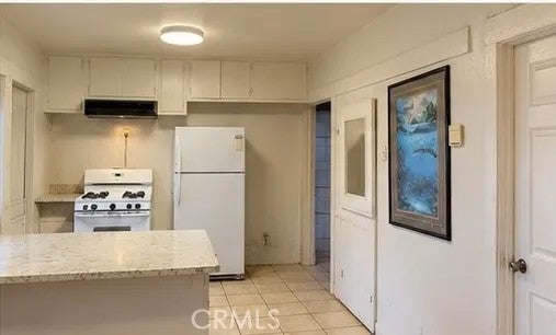 4267 Menlo