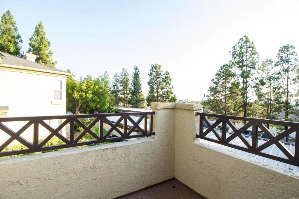 Photo of 2023 Lakeridge Circle #203, Chula Vista, CA 91913 (MLS # PTP2507546)