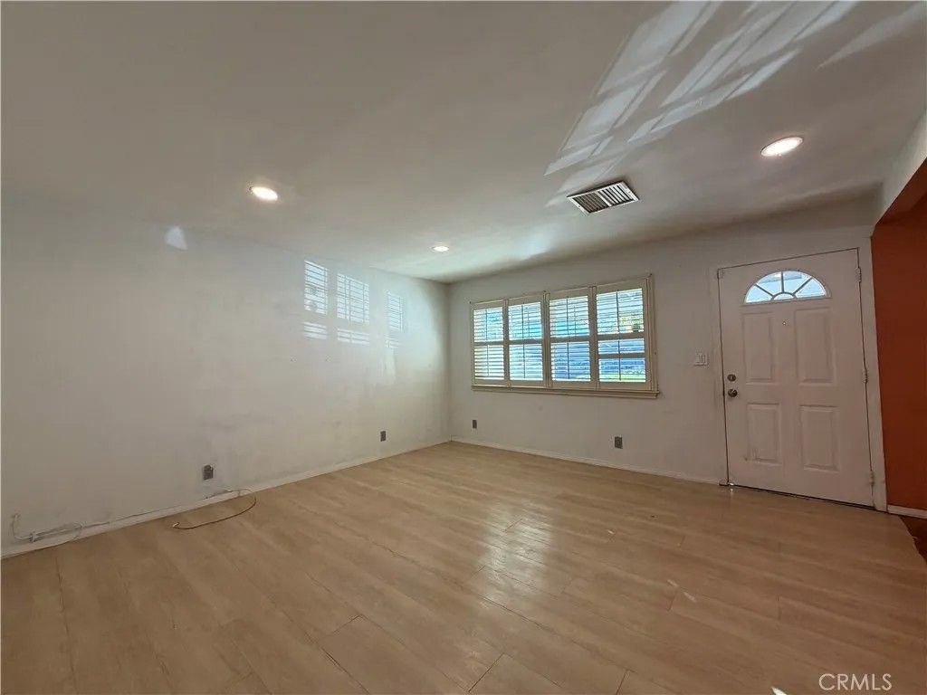 Photo of 38648 21st St, Palmdale, CA 93550 (MLS # SR26008605)