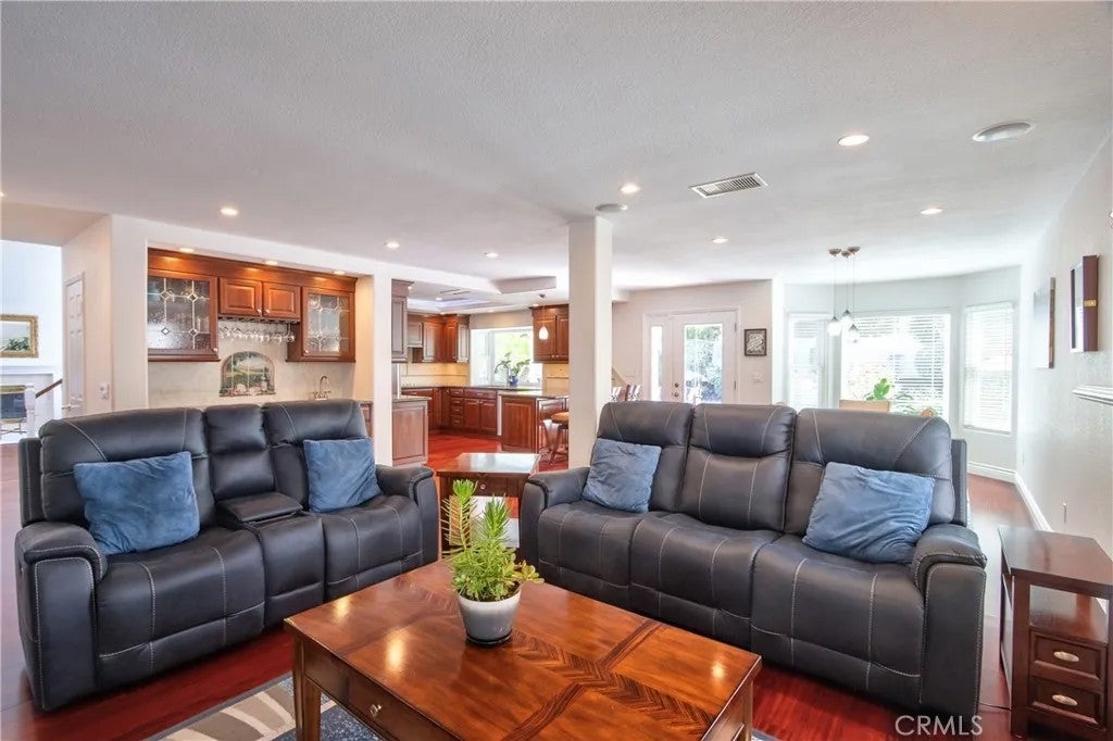 30569 Bridgeview Circle