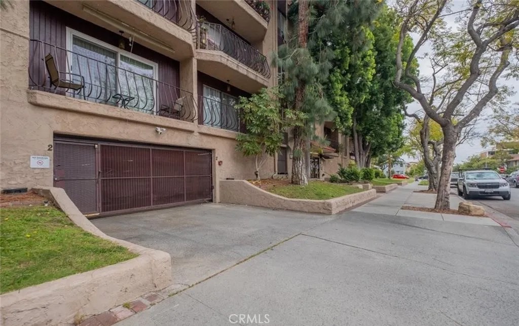 310 N Jackson Street 104
