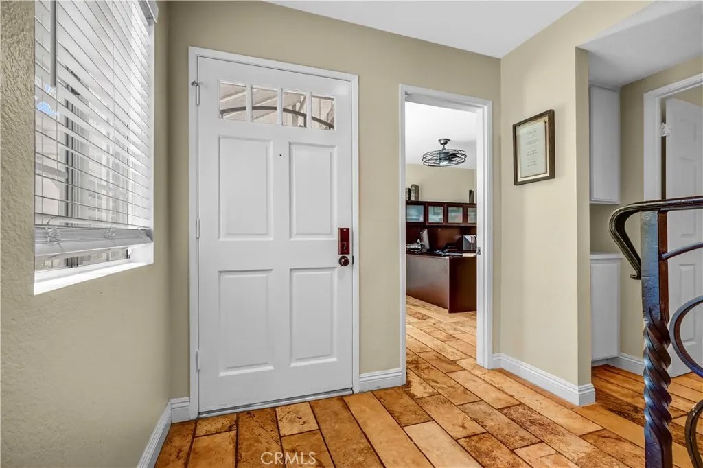 27923 Windsor 184