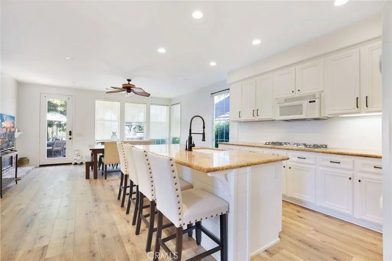 15 Langford Ln