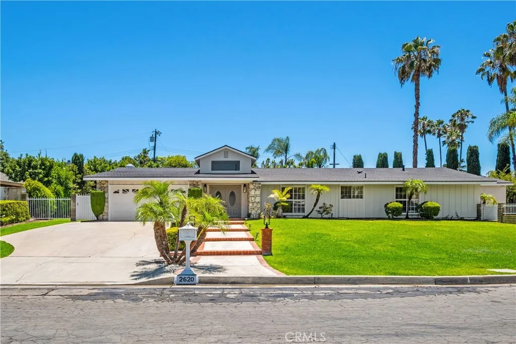 2620 Coronado Dr Drive