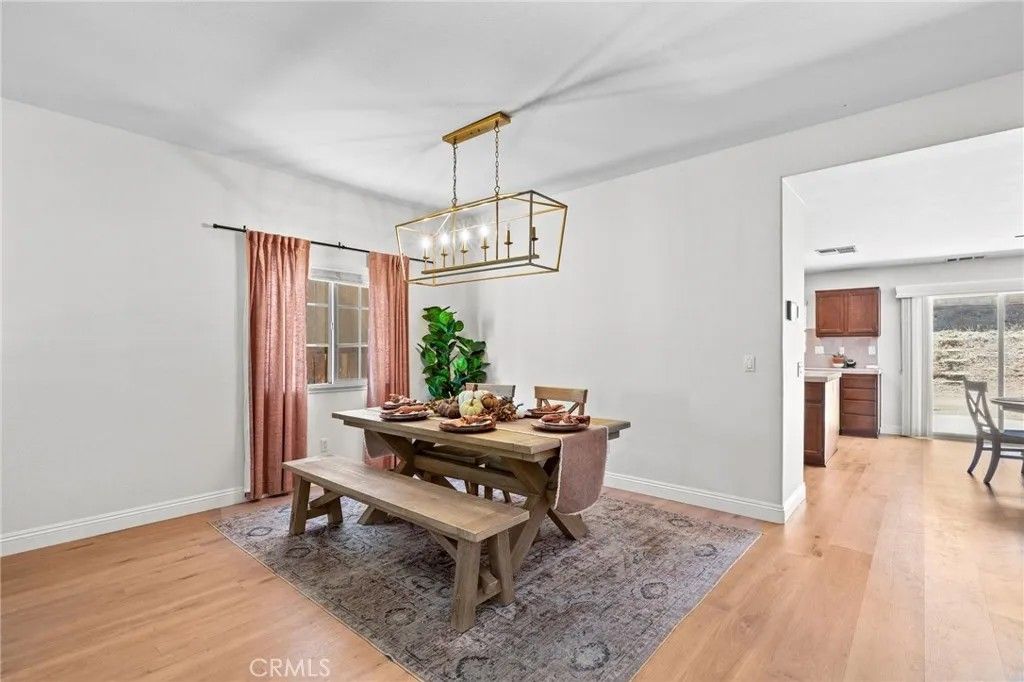 Photo of 29225 Hydrangea St, Murrieta, CA 92563 (MLS # PW25245420)