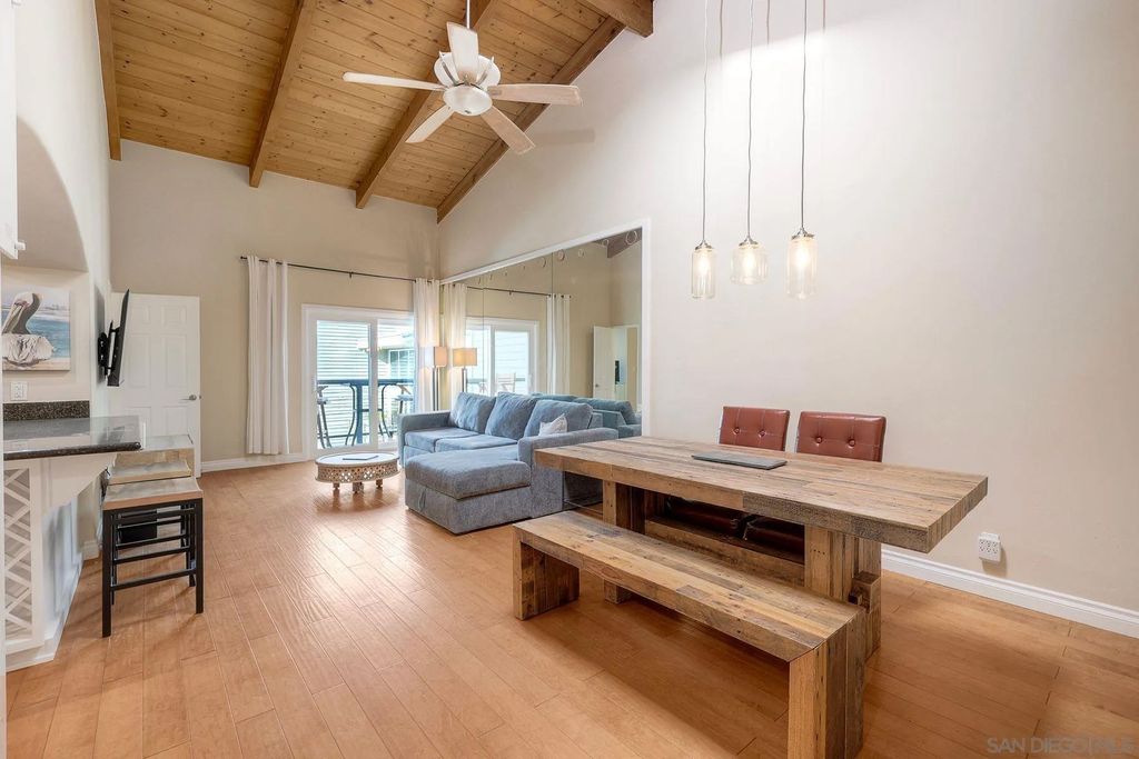 Photo of 940 Sealane Drive #10, Encinitas, CA 92024 (MLS # 2600858)