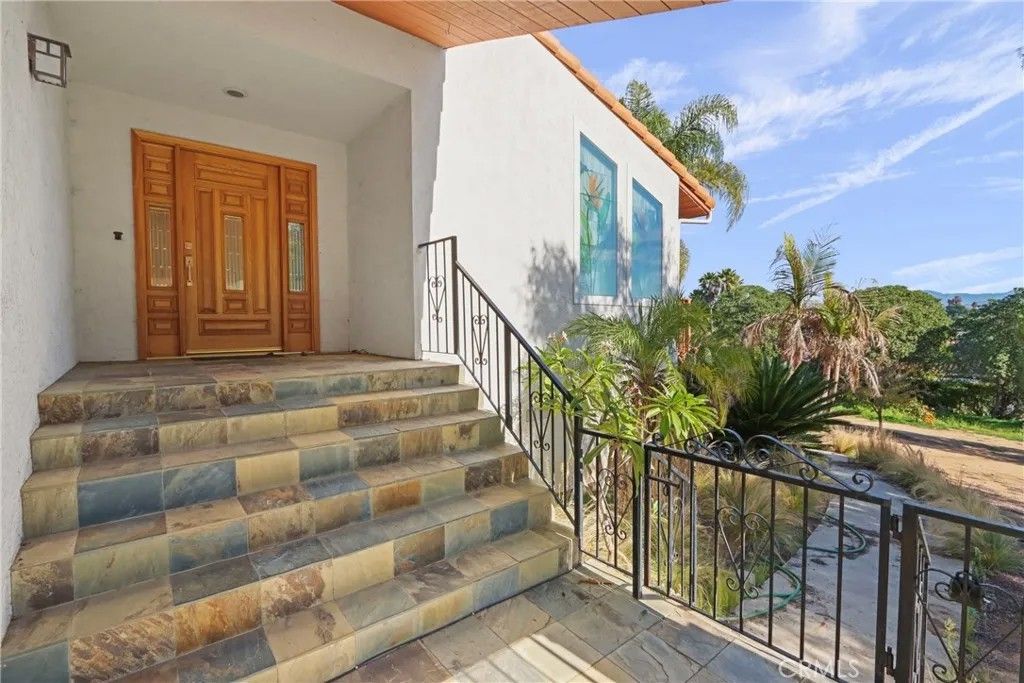 Photo of 2026 Tudor Ln, Fallbrook, CA 92028 (MLS # SW26000713)