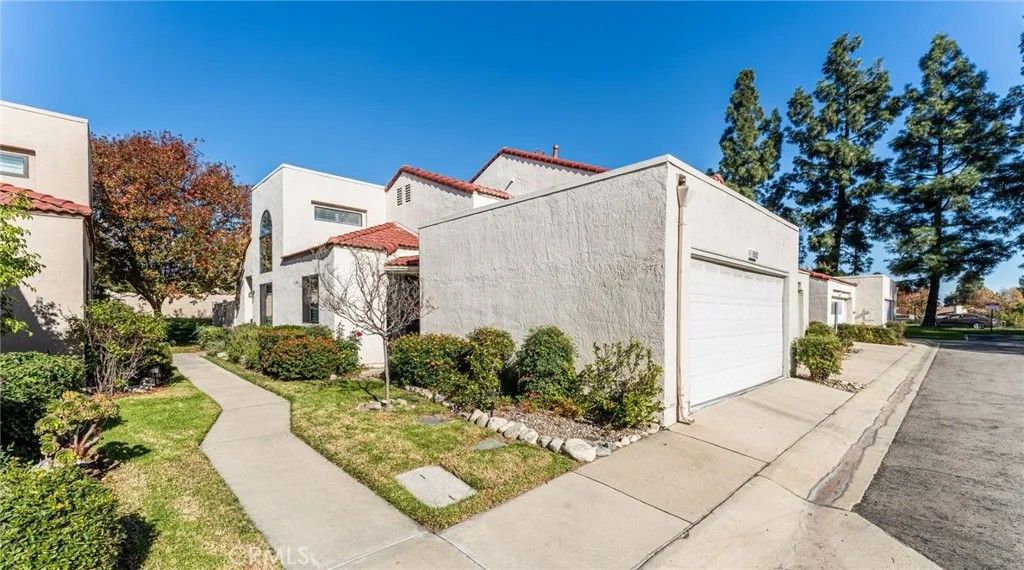 Photo of 8582 Baldy Vista, Rancho Cucamonga, CA 91730 (MLS # CV25273054)