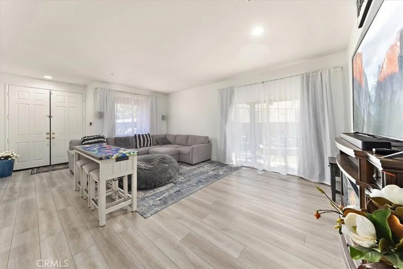 16204 Seminole Way