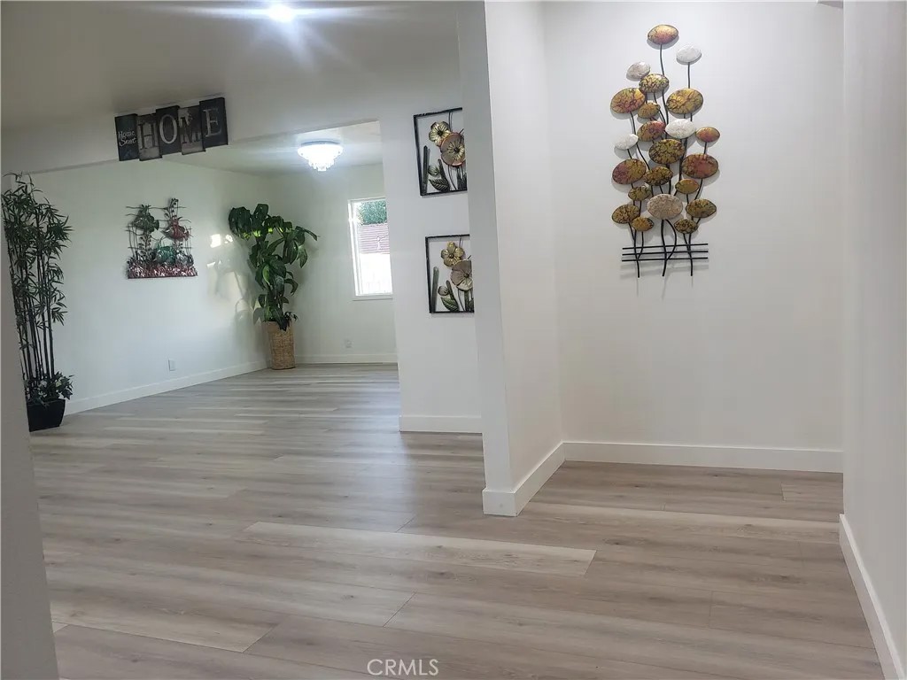 2758 W STOCTON