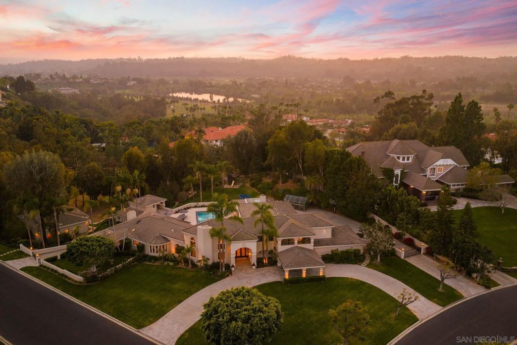 Photo of 5860 Calle Camposeco, Rancho Santa Fe, CA 92067 (MLS # 260007940)