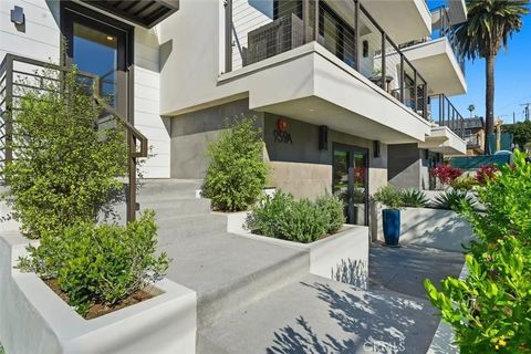 Photo of 959 5th Street #A, Hermosa Beach, CA 90254 (MLS # SB26004594)