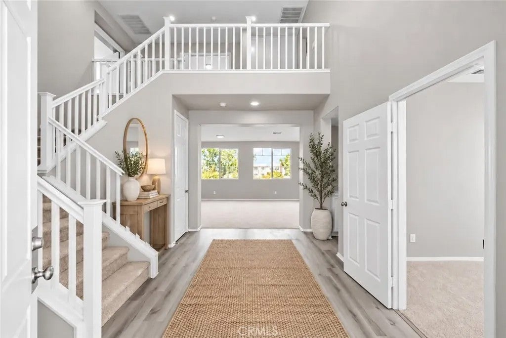 6727 Miramar Lane