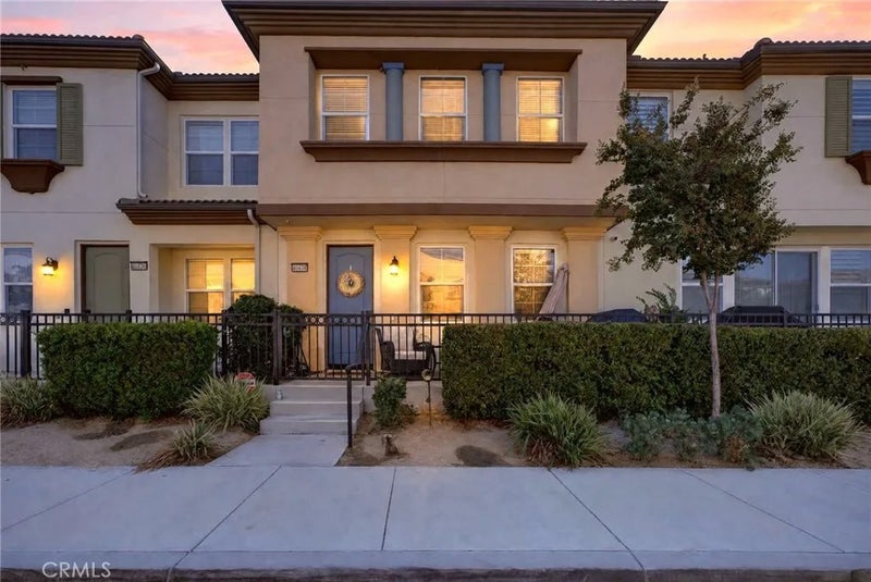 40438 Calle Real