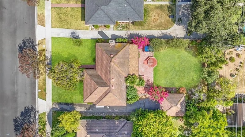 908 N Cordova