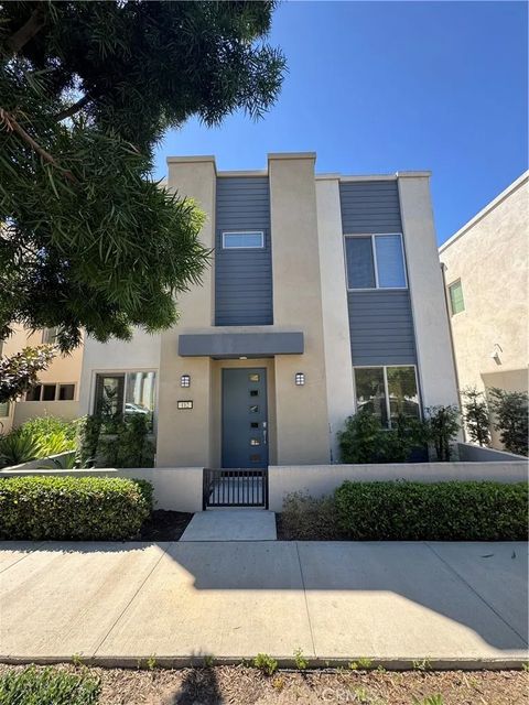 Photo of 112 Stellar, Irvine, CA 92618 (MLS # OC26059672)
