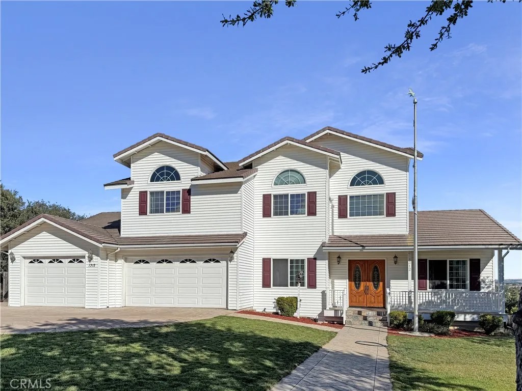 1312 Oak Ridge Way