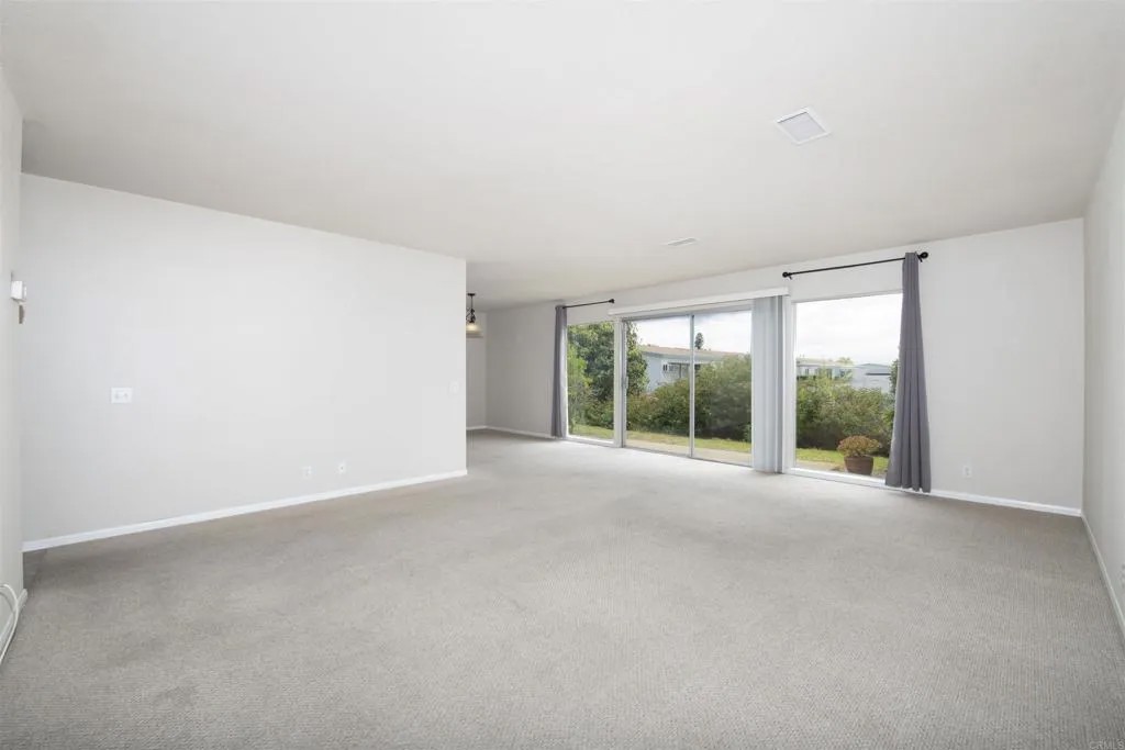 3808 Vista Campana South 26