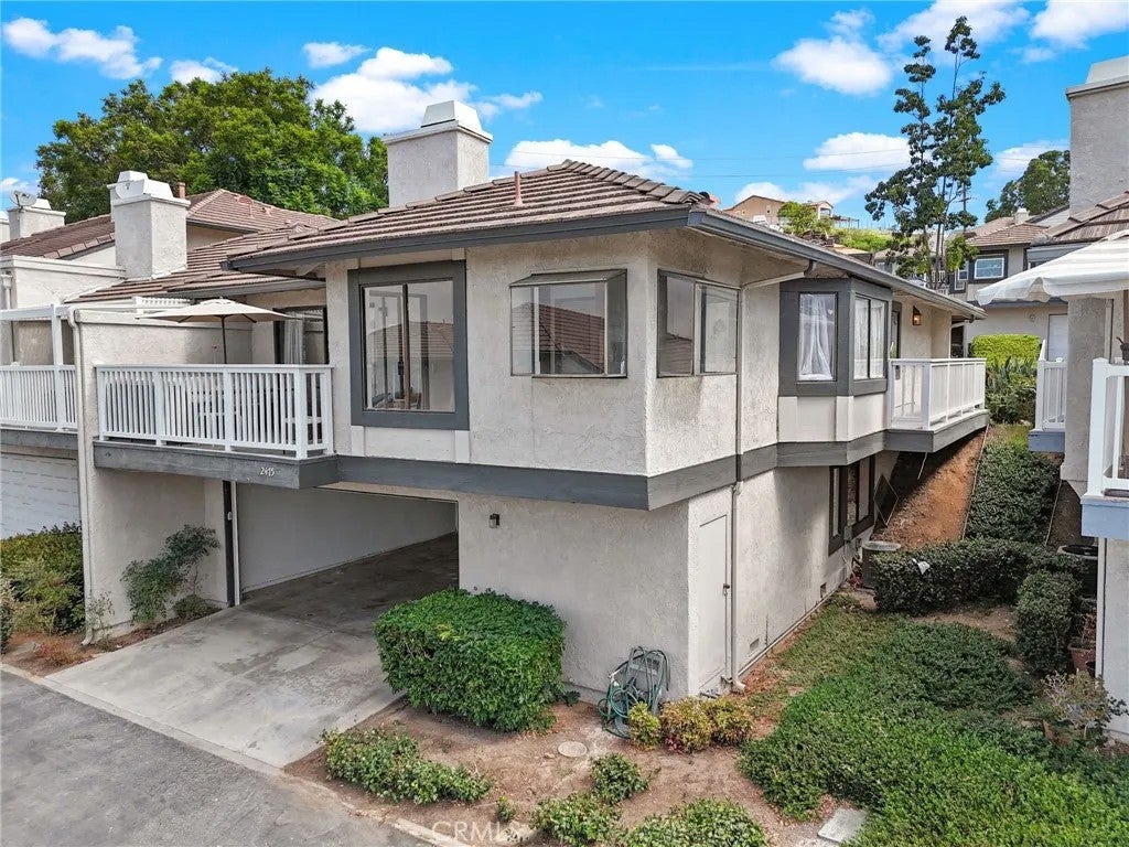 2475 Woodfield