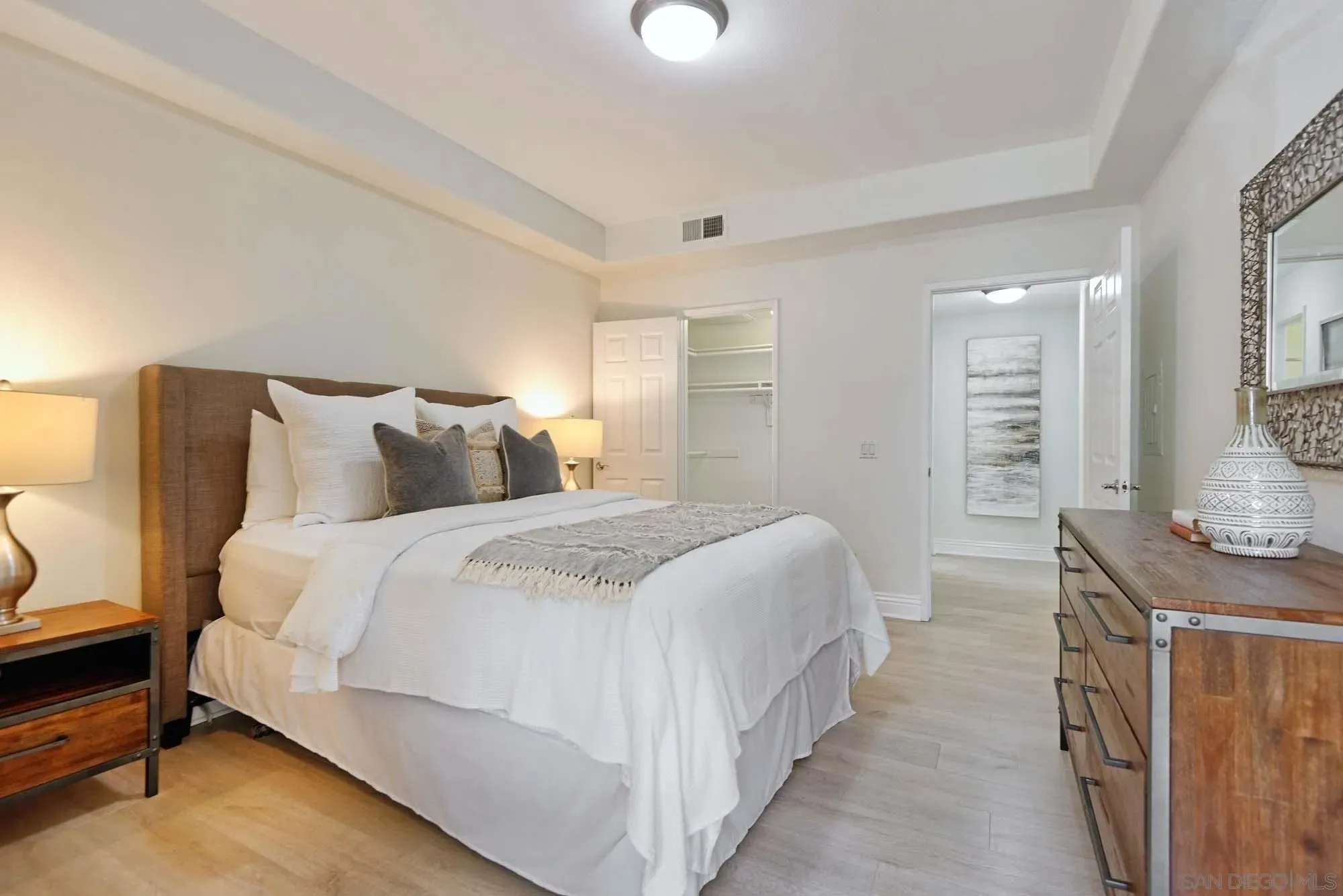 San Diego, California 92130, United States, 1 Bedroom Bedrooms, ,1 BathroomBathrooms,Residential,Active,201771