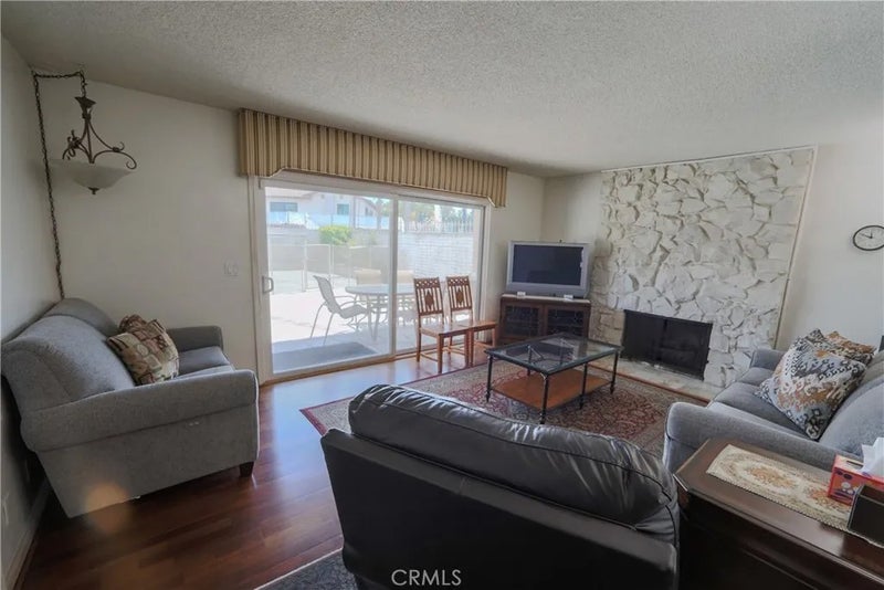 720 Pepper Tree