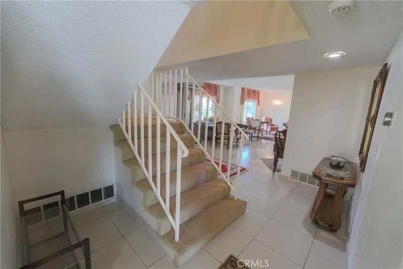 720 Pepper Tree