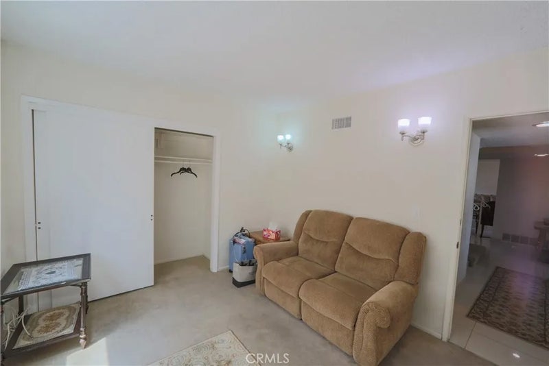 720 Pepper Tree